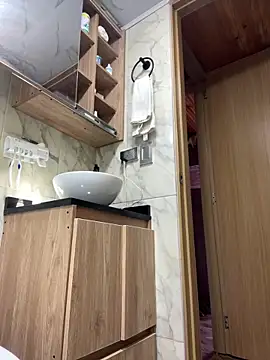 istthalexa online show from 9, 4, 2026