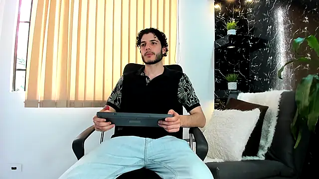 Rafael Mendezz online show from 8, 11, 2025