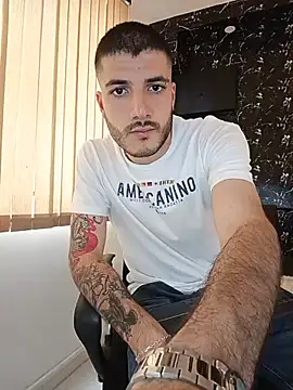 Snapshot of Rafael_Mendezz chatting on 9, 7, 2026 Rafael Mendezz online show from 9, 7, 2026