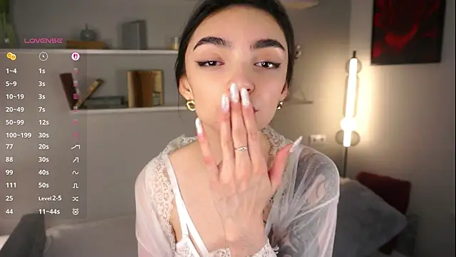 Morena Dolce online show from 6, 10, 2025