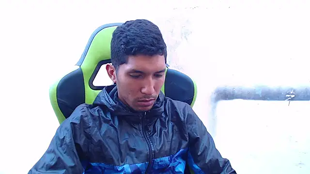 Snapshot of sensualduo chatting on 10, 1, 2025 sensualduo online show from 10, 1, 2025