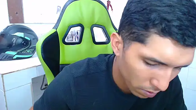 Snapshot of sensualduo chatting on 12, 2, 2025 sensualduo online show from 12, 2, 2025