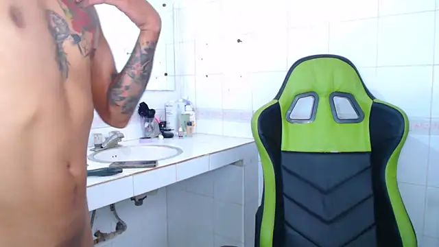 Snapshot of sensualduo chatting on 6, 3, 2025 sensualduo online show from 6, 3, 2025