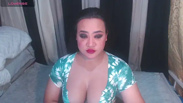 Hotcum ella online show from 20, 4, 2026