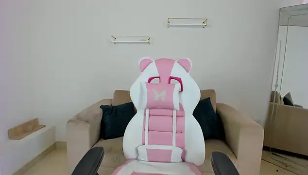 Snapshot of april_smiith chatting on 14, 1, 2026 april smiith online show from 14, 1, 2026