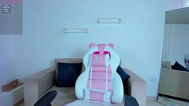 Snapshot of april_smiith chatting on 17, 2, 2026 april smiith online show from 17, 2, 2026