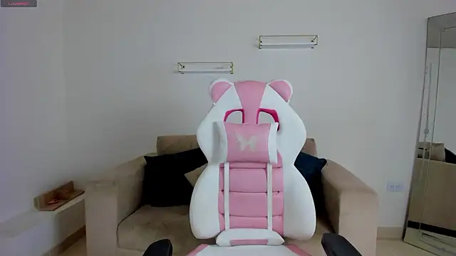 Snapshot of april_smiith chatting on 25, 2, 2026 april smiith online show from 25, 2, 2026