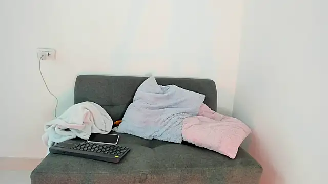 lara and danny online show from 22, 10, 2025