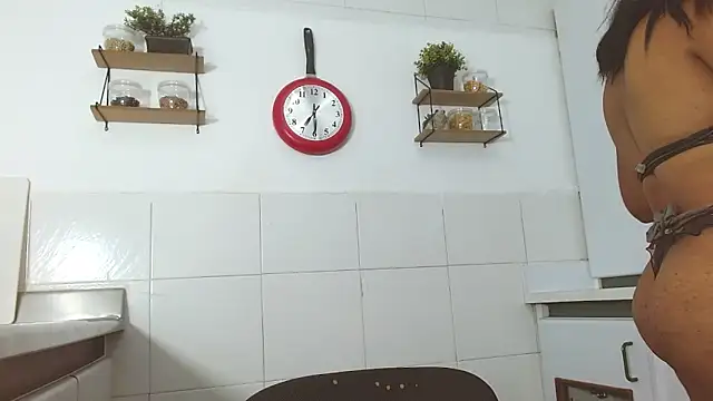 naomi campbel  online show from 29, 10, 2025