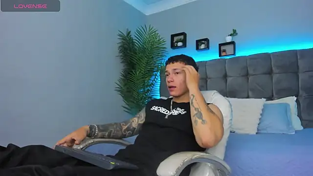 Thomas moon online show from 28, 2, 2026