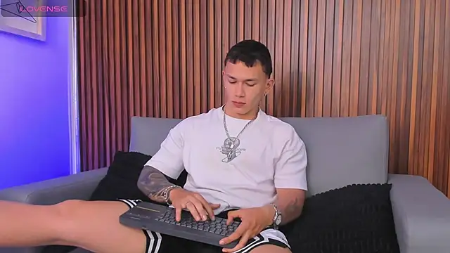 Thomas moon online show from 1, 3, 2026