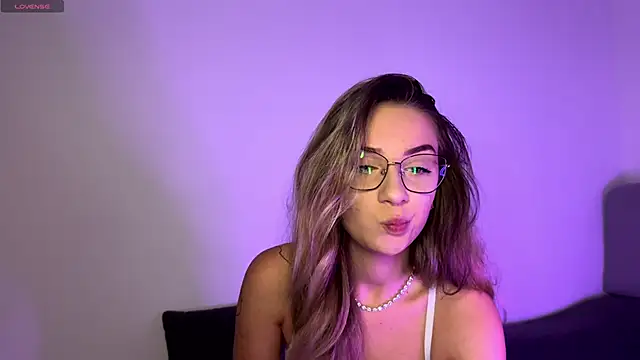 ScarlettSmithX online show from 10, 11, 2025