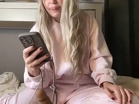 Wodkarella online show from 9, 10, 2025