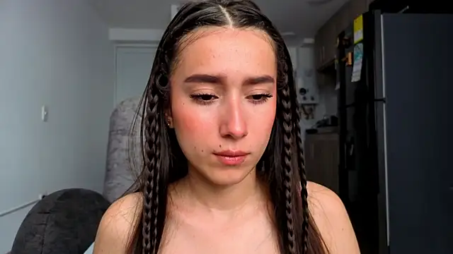 Snapshot of Adhara_Kitten chatting on 19, 5, 2026 Adhara Kitten online show from 19, 5, 2026
