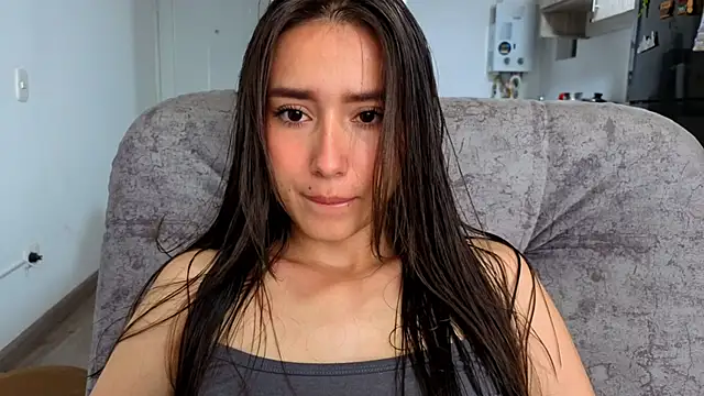 Snapshot of Adhara_Kitten chatting on 25, 5, 2026 Adhara Kitten online show from 25, 5, 2026