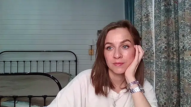 Niravyn  online show from 24, 10, 2025