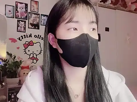 keelinnn19 online show from 4, 11, 2025