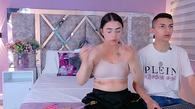 NickandAbby  online show from 29, 9, 2025