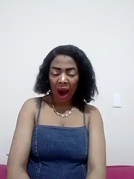 SEXYMOANSXX online show from 30, 9, 2025