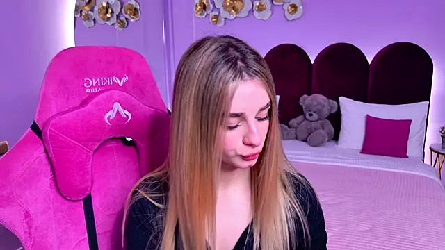 SweetyLicky online show from 13, 11, 2025