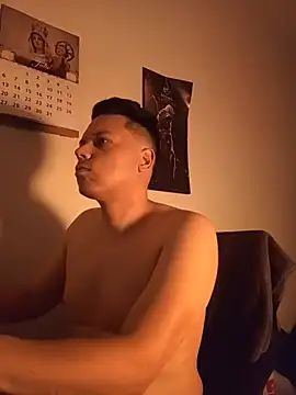 Snapshot of rayolexxx chatting on 4, 7, 2026 rayolexxx online show from 4, 7, 2026