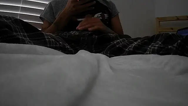 8inchess online show from 18, 9, 2025