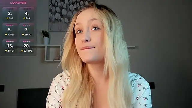 Julliakoill online show from 14, 11, 2025