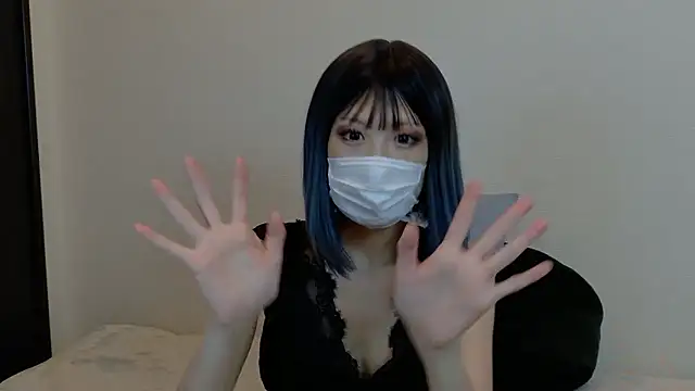 sarina at online show from 22, 10, 2025