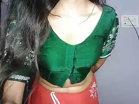 Snapshot of ROSE_GOLDE chatting on 11, 2, 2026 ROSE GOLDE online show from 11, 2, 2026