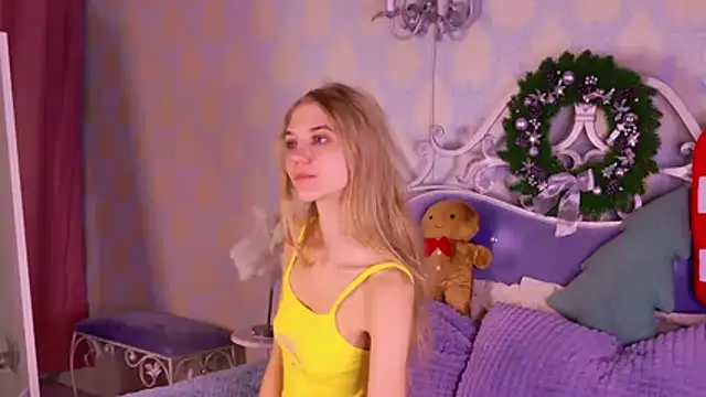 4example Chloe online show from 23, 12, 2025