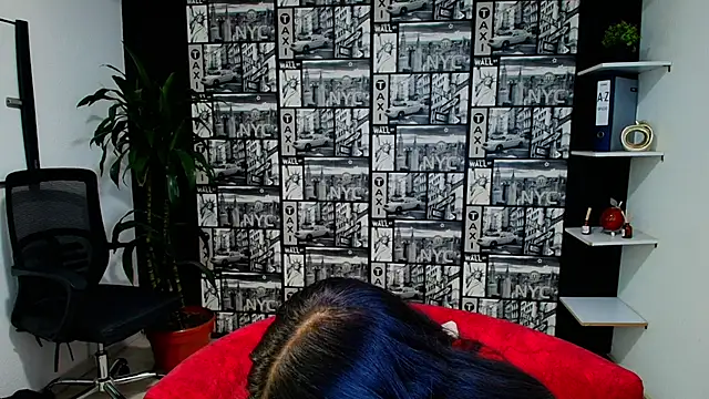 DanielaMonroe online show from 18, 4, 2026