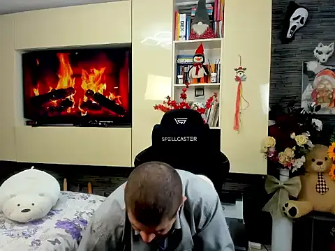 SpartacusDaddy48 online show from 28, 2, 2026