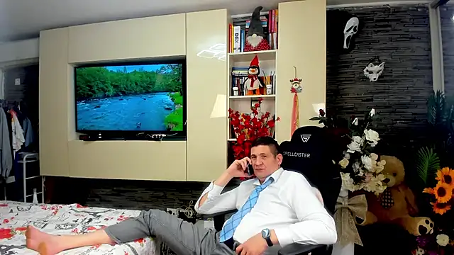 SpartacusDaddy48 online show from 15, 4, 2026