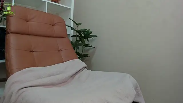 Snapshot of Naomi_Urban chatting on 5, 8, 2026 Naomi Urban online show from 5, 8, 2026