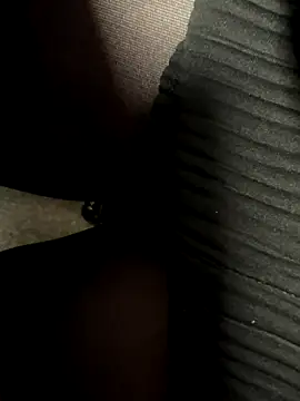 Snapshot of HiddenHoneyLDN chatting on 6, 1, 2026 HiddenHoneyLDN online show from 6, 1, 2026