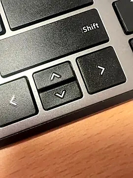 Snapshot of HiddenHoneyLDN chatting on 8, 1, 2026 HiddenHoneyLDN online show from 8, 1, 2026