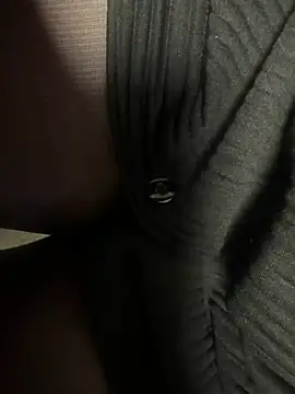 Snapshot of HiddenHoneyLDN chatting on 18, 2, 2026 HiddenHoneyLDN online show from 18, 2, 2026