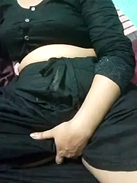 Snapshot of Maria_Mahi chatting on 3, 7, 2026 Maria Mahi online show from 3, 7, 2026
