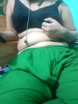 Snapshot of Maria_Mahi chatting on 4, 7, 2026 Maria Mahi online show from 4, 7, 2026