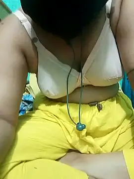 Snapshot of Maria_Mahi chatting on 2, 8, 2026 Maria Mahi online show from 2, 8, 2026