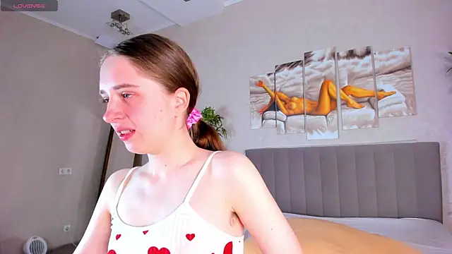 Snapshot of Camilla_Kelly chatting on 20, 5, 2026 Camilla Kelly online show from 20, 5, 2026