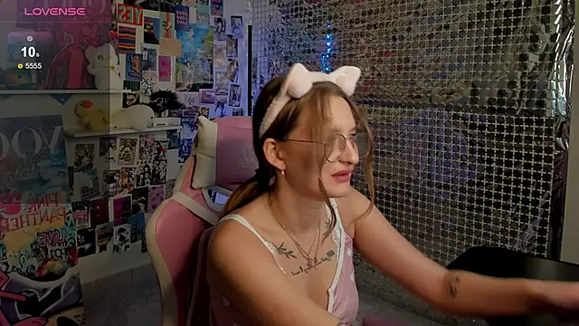 Snapshot of Maryyy_May chatting on 15, 9, 2025 Maryyy May online show from 15, 9, 2025