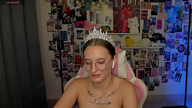 Snapshot of Maryyy_May chatting on 18, 9, 2025 Maryyy May online show from 18, 9, 2025
