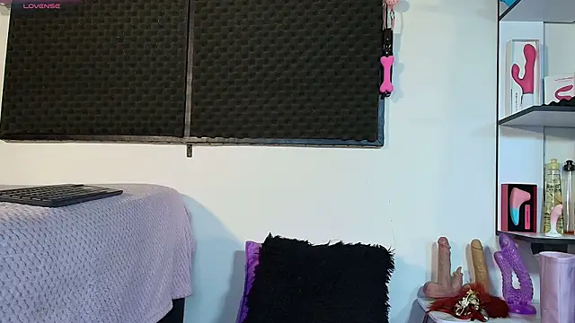 Snapshot of karlamoon23 chatting on 28, 3, 2026 karlamoon23 online show from 28, 3, 2026