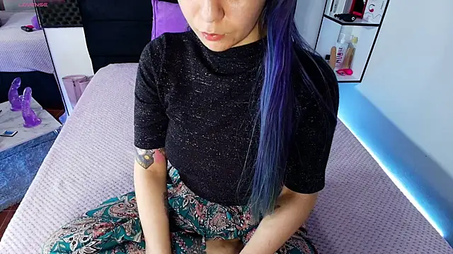 karlamoon23 online show from 19, 4, 2026