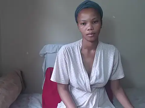 Snapshot of _SweetLips_ chatting on 2, 11, 2025 SweetLips online show from 2, 11, 2025