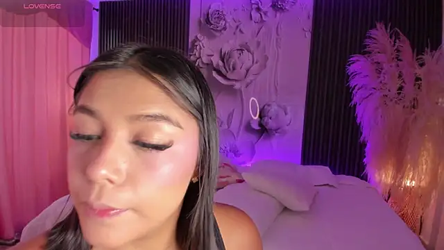 ShaniaDaniels online show from 11, 4, 2026