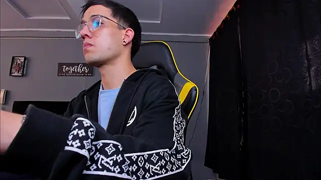 alexgiraldo   online show from 25, 10, 2025