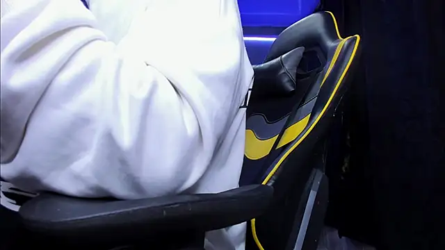 alexgiraldo   online show from 5, 11, 2025