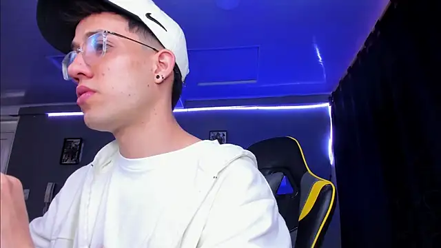 alexgiraldo   online show from 7, 11, 2025